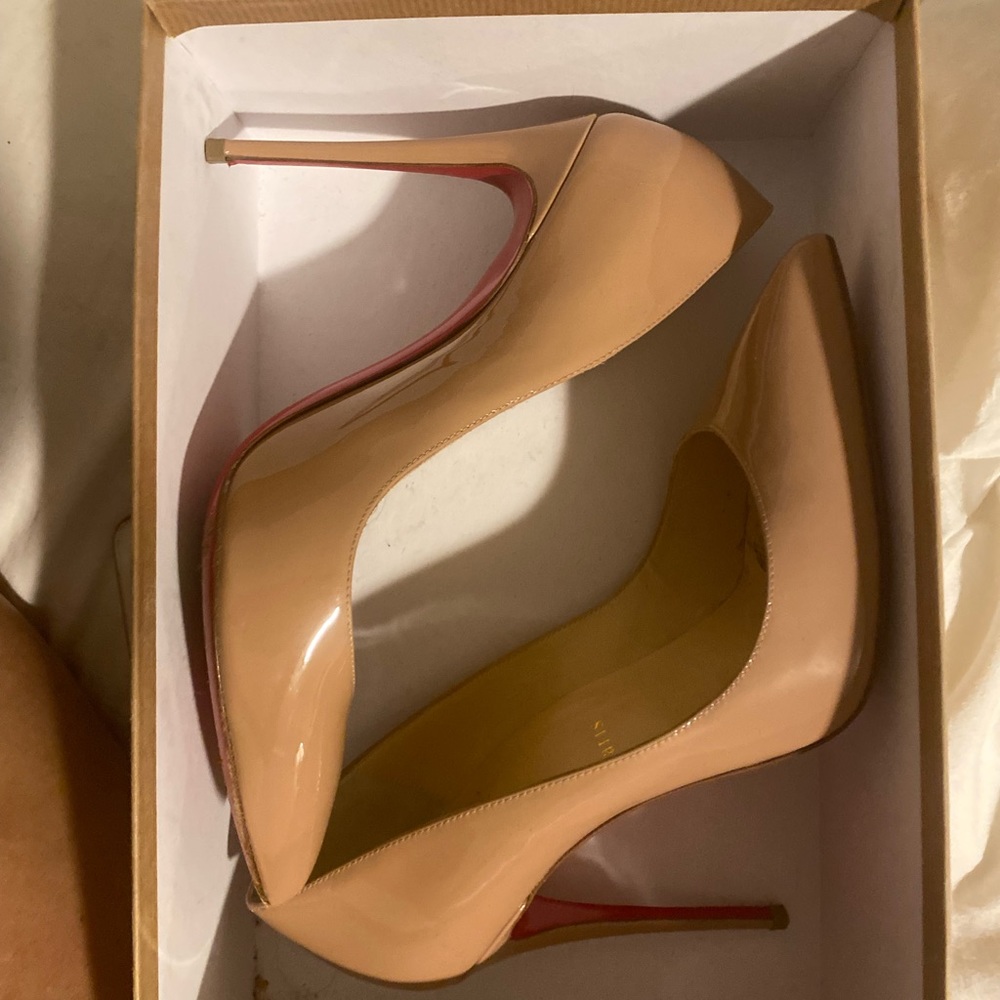 Christian Louboutin Pigalle follies patent nude size 38